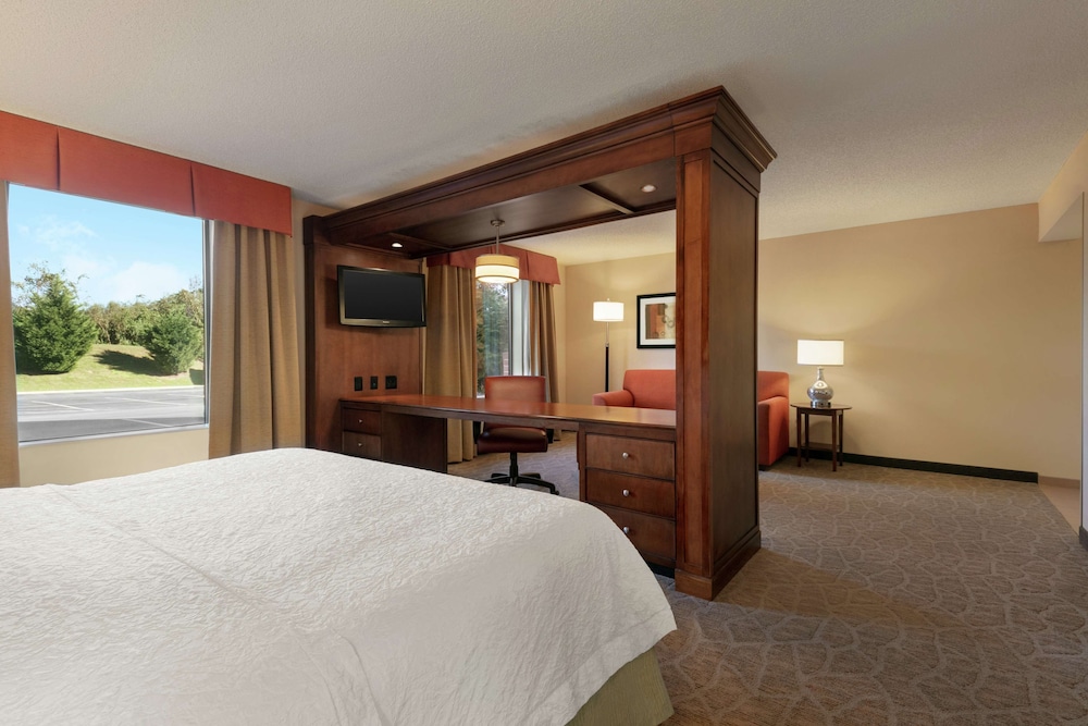 Hampton Inn & Suites Charles Town - photo 9