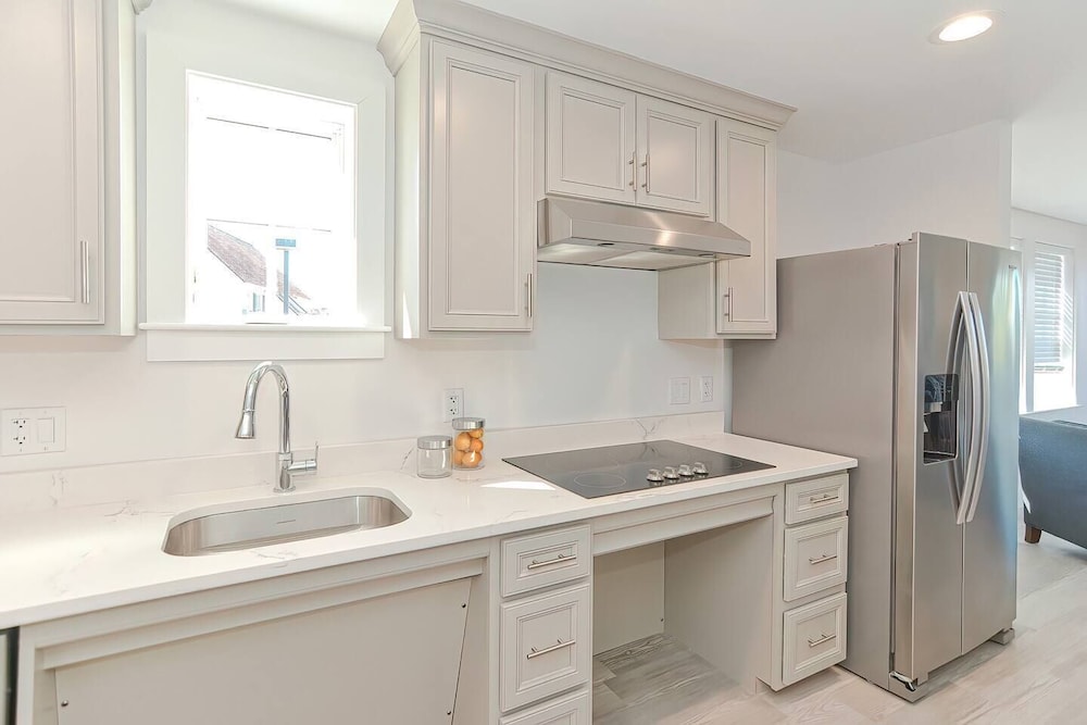 Harbourtown Suites - photo 35