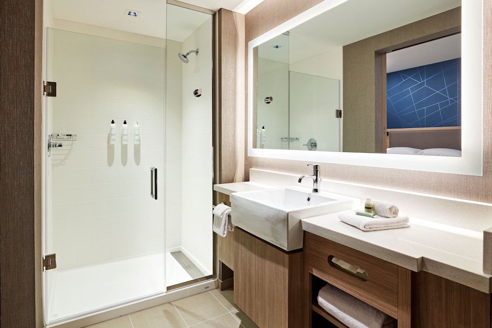 SpringHill Suites by Marriott Los Angeles Downey - photo 12