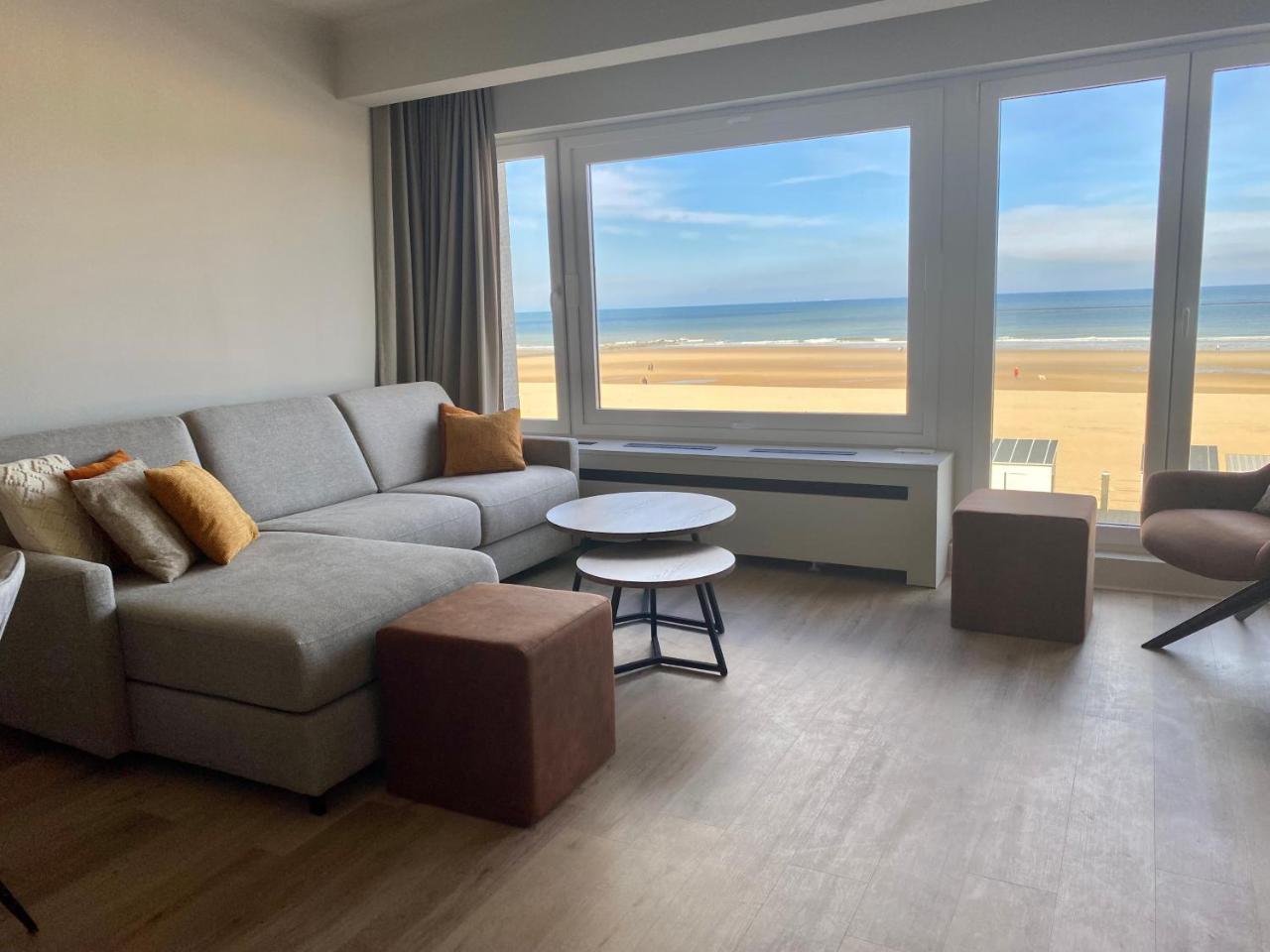 Studio Saint Tropez — 4-Star Luxury Hotel in Ostend, Belgium