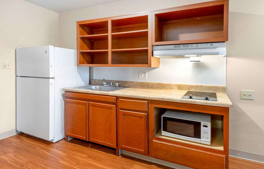 Extended Stay America Select Suites Oklahoma City West - photo 27