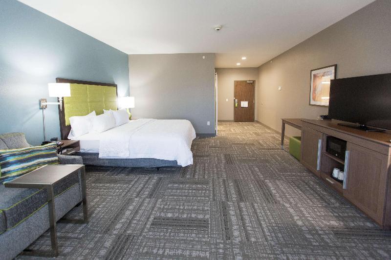 Hampton Inn & Suites Stroud - photo 32
