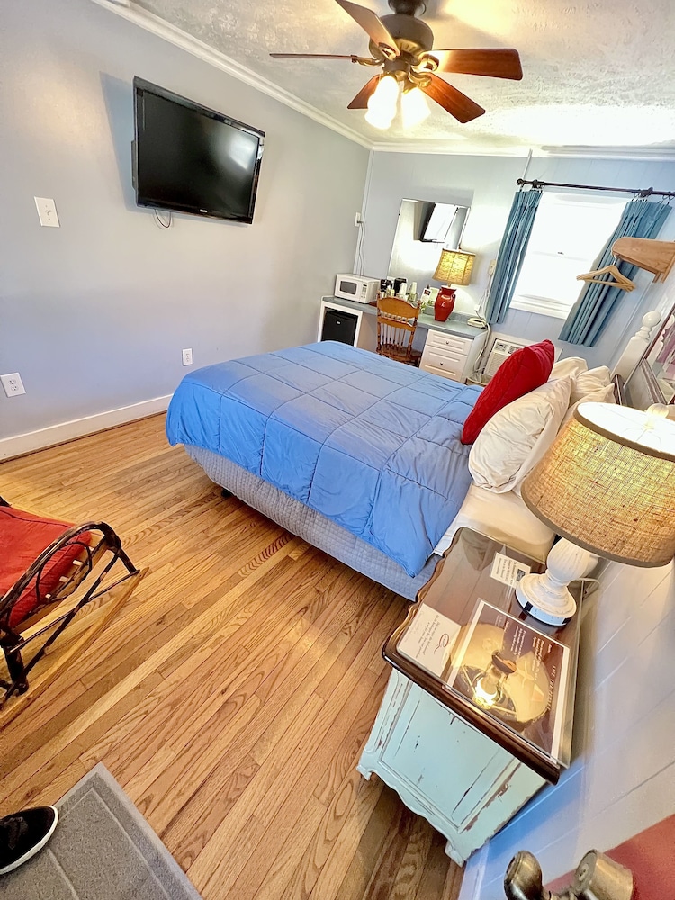 The Homestead Inn - photo 135