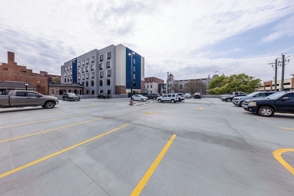 Hampton Inn by Hilton Columbus Downtown - photo 32
