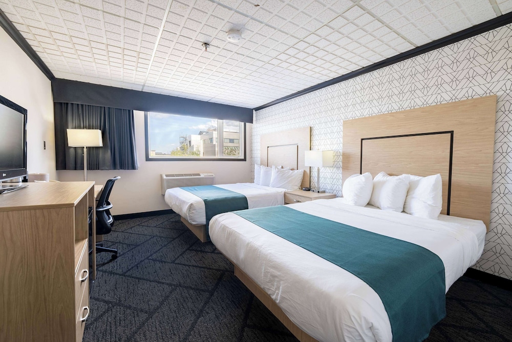 Westmark Hotel & Conference Center