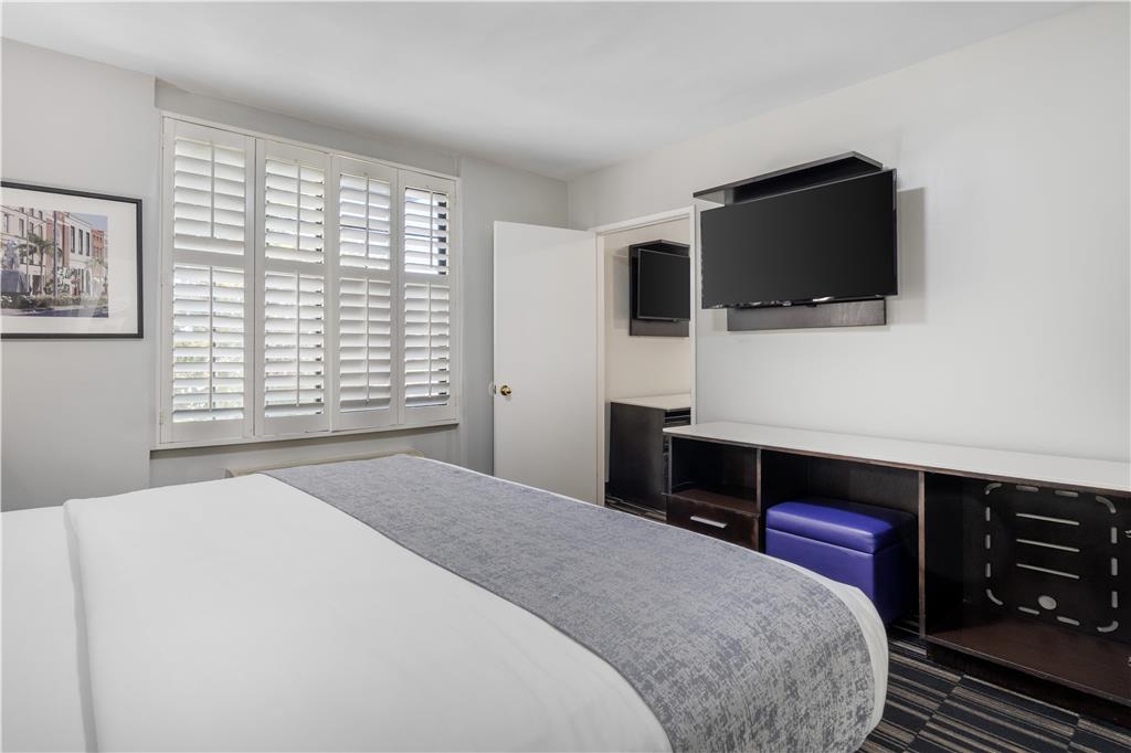 SureStay Hotel by Best Western Beverly Hills West LA - photo 18
