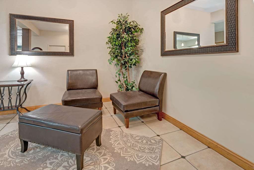 Super 8 by Wyndham Indianapolis South - photo 5