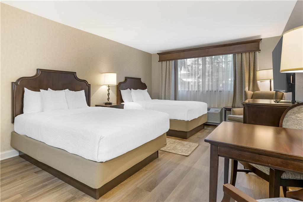 Best Western Plus Vineyard Inn & Suites - photo 34