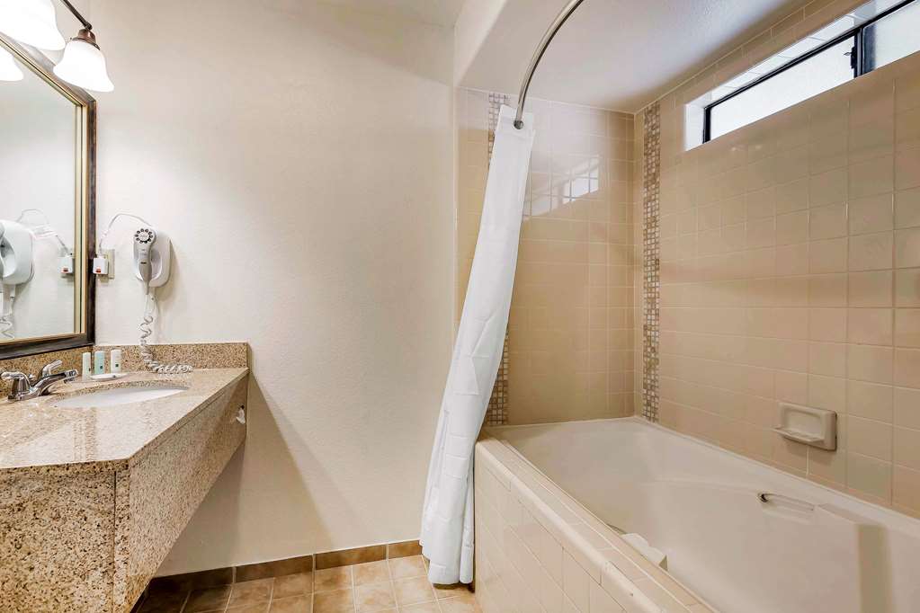 Quality Inn Fallbrook I 15 - photo 21