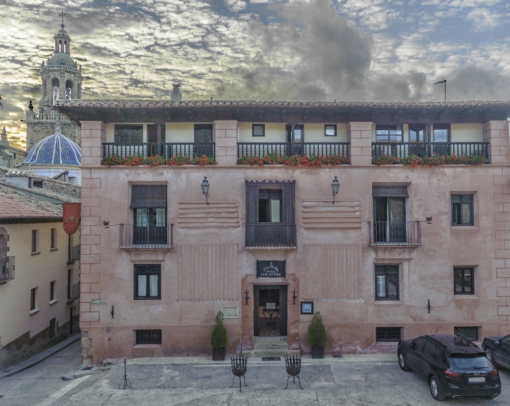 Hotel Los Leones Adults Only — hotel in Rubielos De Mora