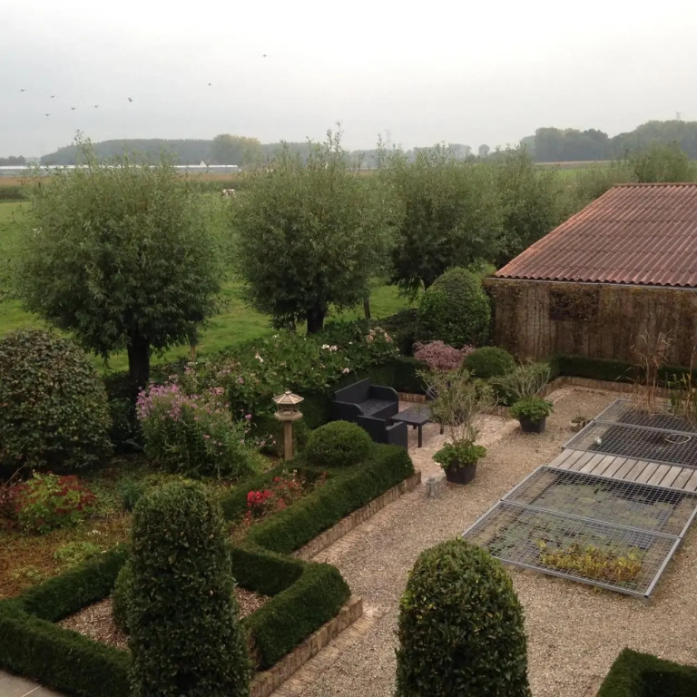 Vakantielogies Boerke Naas — 4-Star Luxury Hotel in Brugge, Belgium