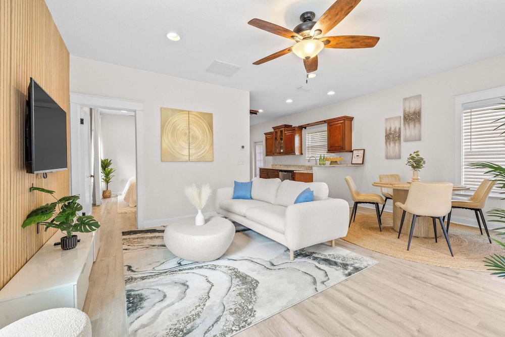 Barefoot Bungalow For 4 — 4-Star Luxury Hotel in Tampa, United States