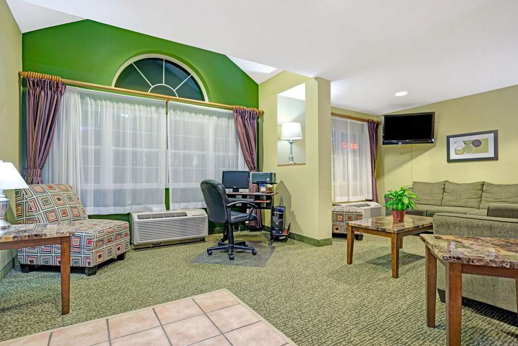 Microtel Inn & Suites by Wyndham Inver Grove Heights Minneap - photo 6