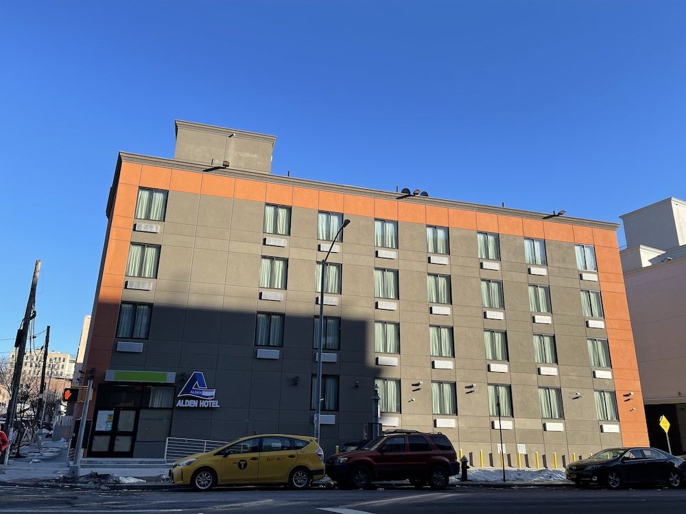 Alden Hotel - photo 3