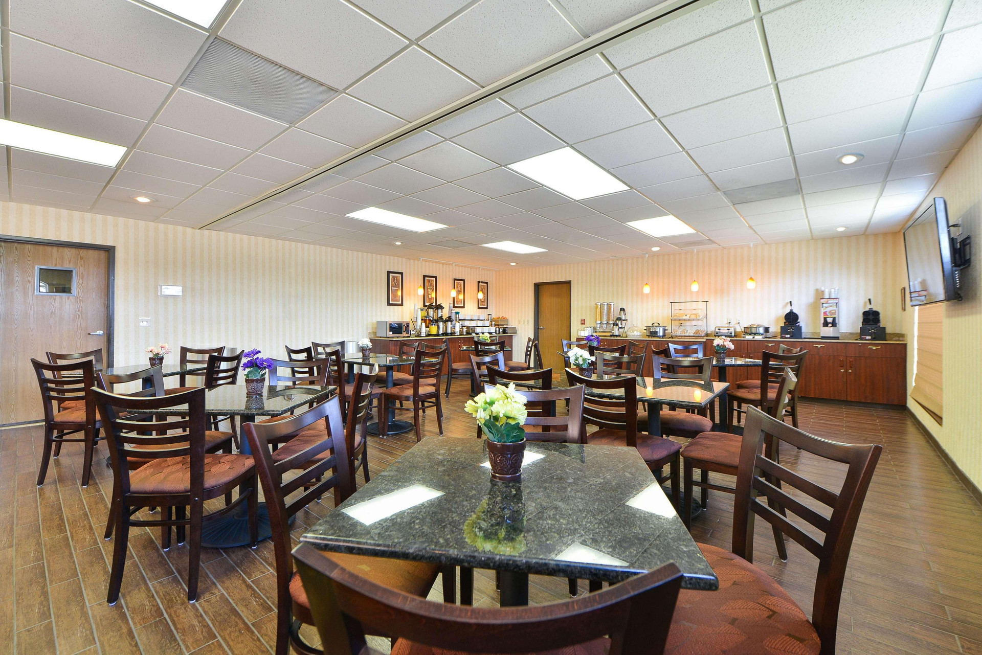 Best Western Plus Meridian - photo 27