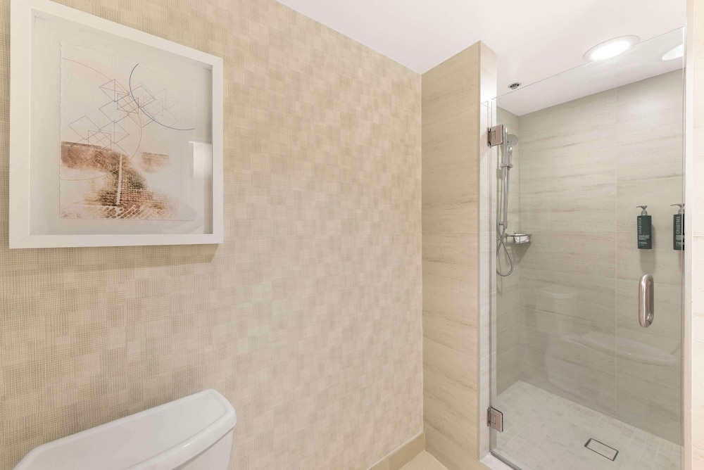 Hilton Anaheim - photo 80