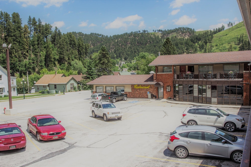 Deadwood Miners Hotel - photo 33