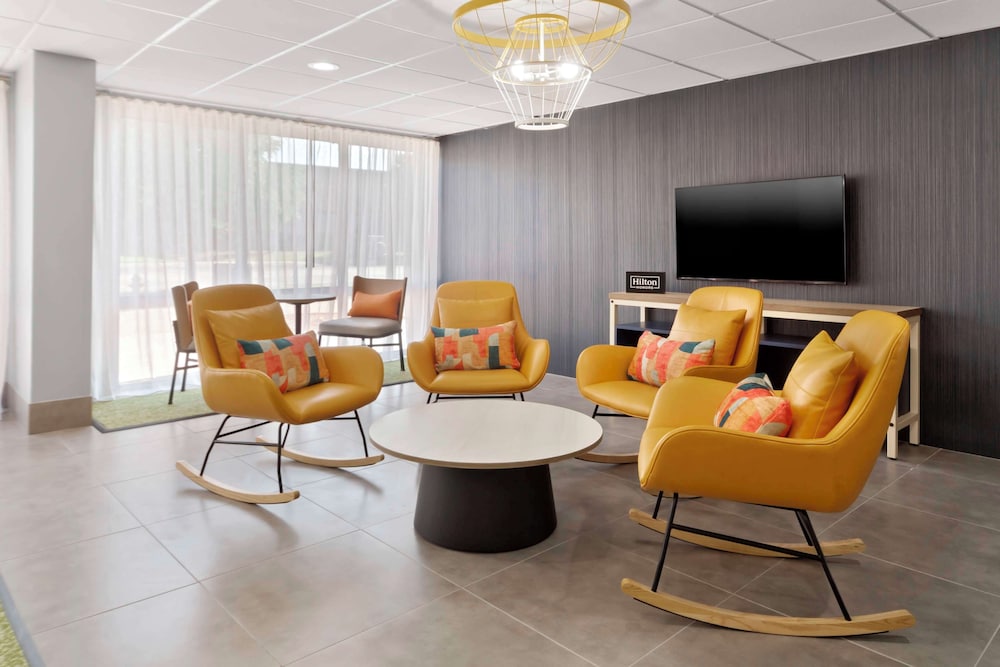 Spark by Hilton Grand Prairie - photo 5