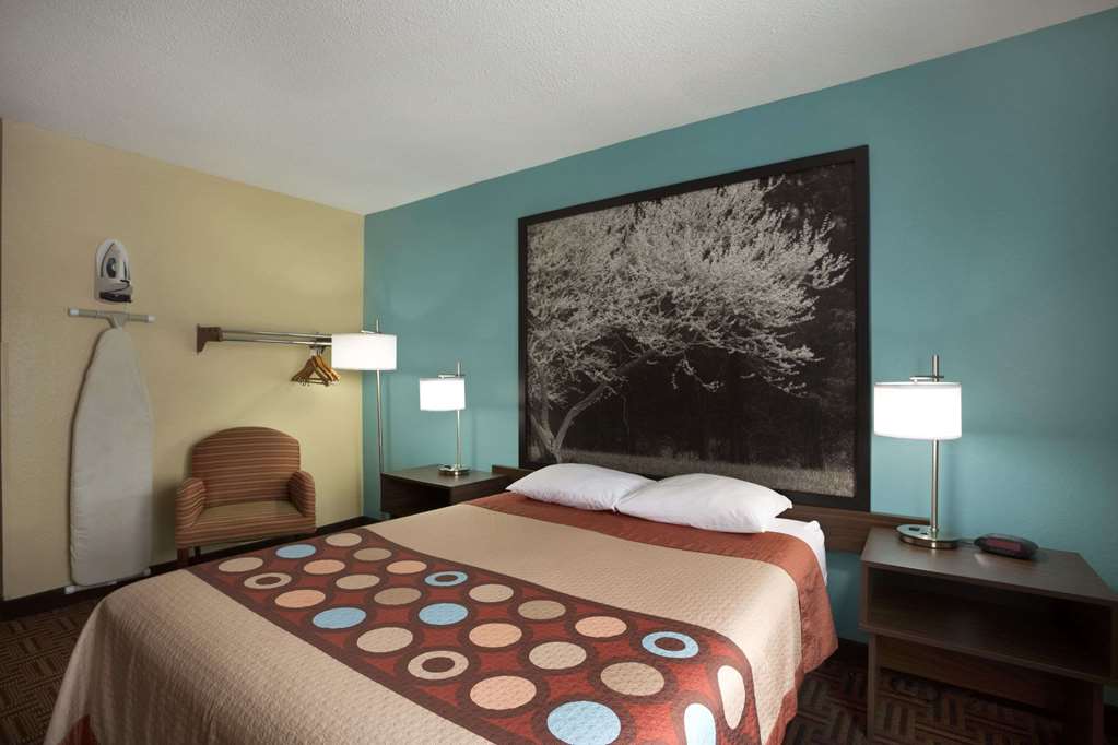 Super 8 by Wyndham Mt. Vernon IL - photo 8