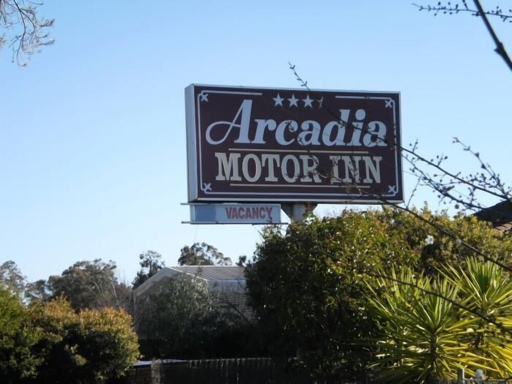 Arcadia Motor Inn in Corowa, Australia