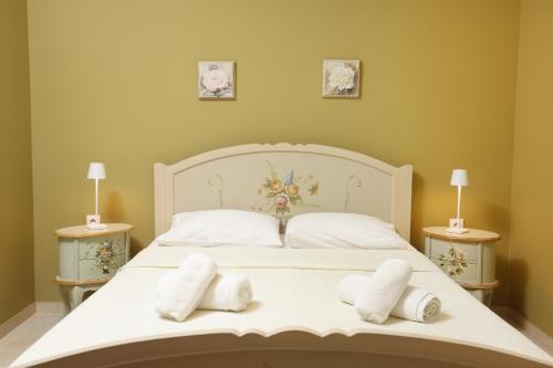 Madlen Apartments — 4-Star Luxury Hotel in Kassandreia, Greece