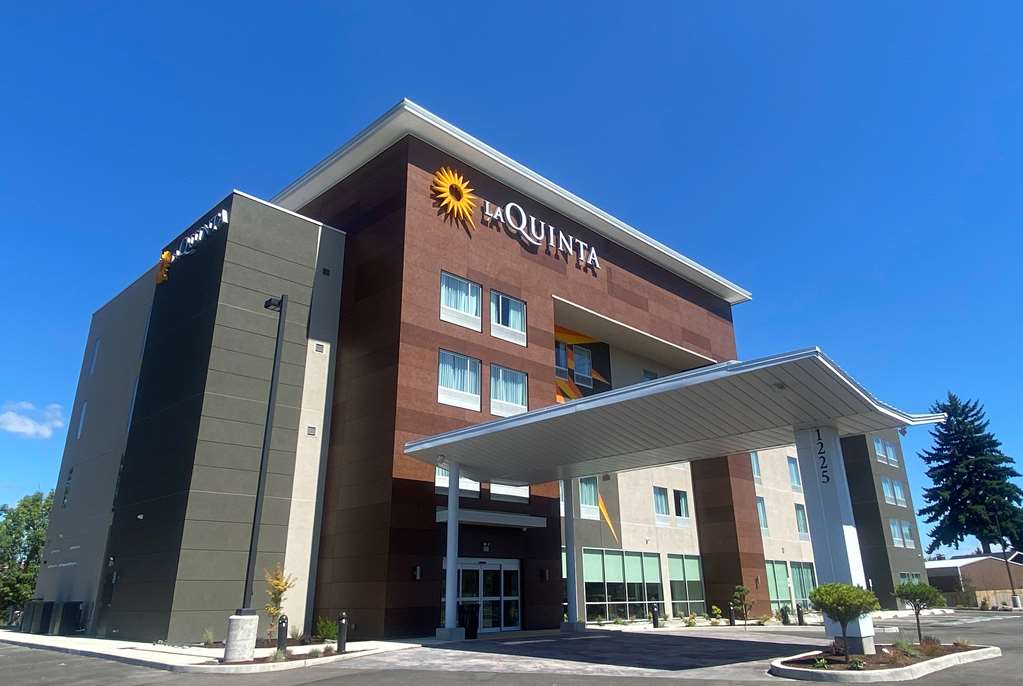 La Quinta Inn & Suites by Wyndham Centralia — Centralia — photo 5