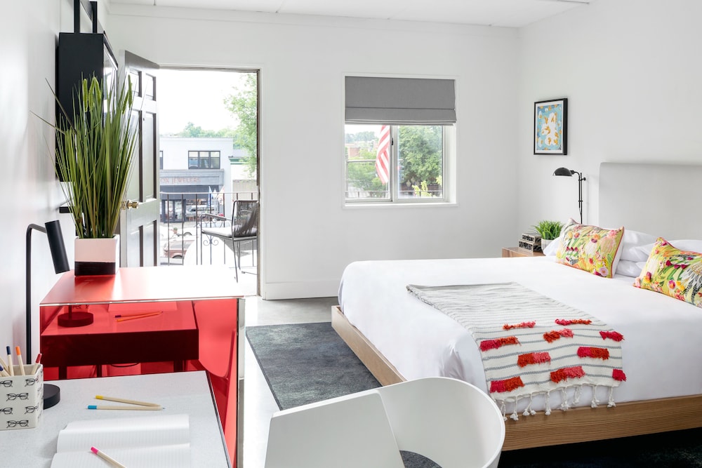 Bluebird Spa City Motor Lodge - photo 15