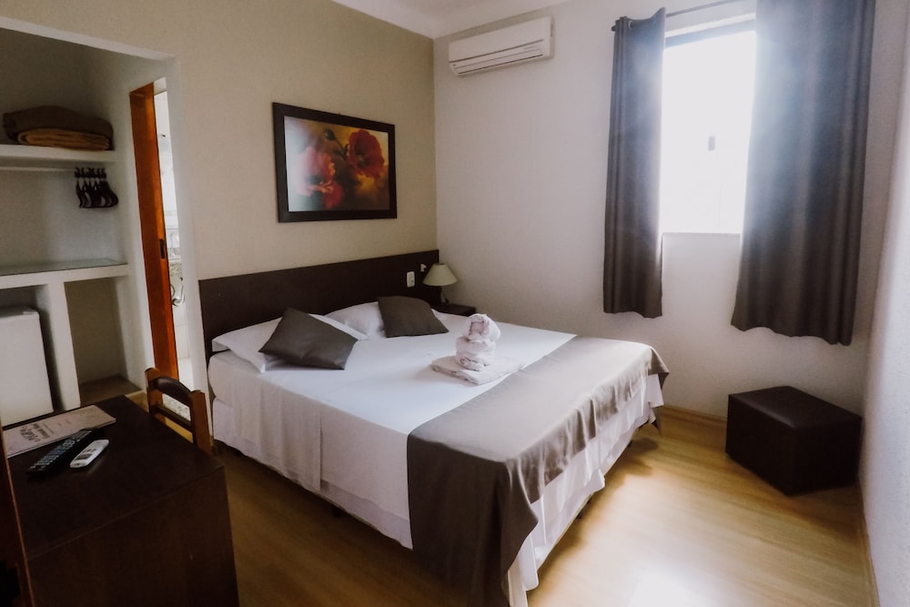 Alzira Granada Hotel in Sao Lourenco, Brasil