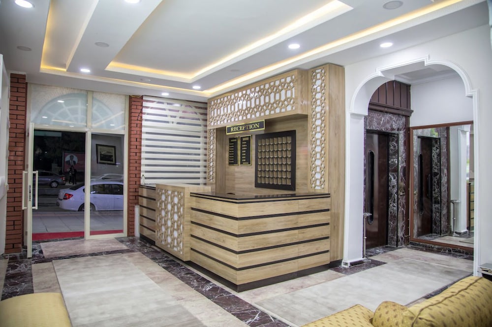 Dap Otel — Mus