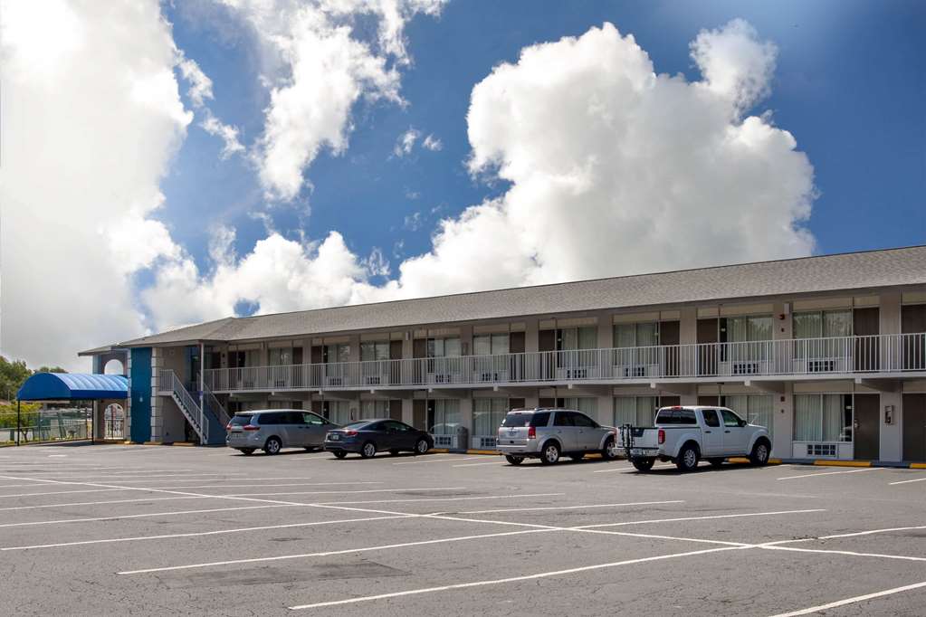 Days Inn by Wyndham Apopka Orlando - photo 2