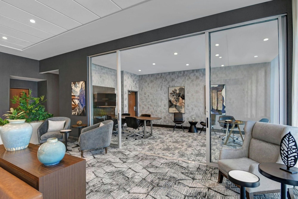 Courtyard by Marriott Hamilton - photo 38