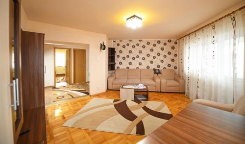 Apartament Alessi — 4-Star Luxury Hotel in Hateg, Romania