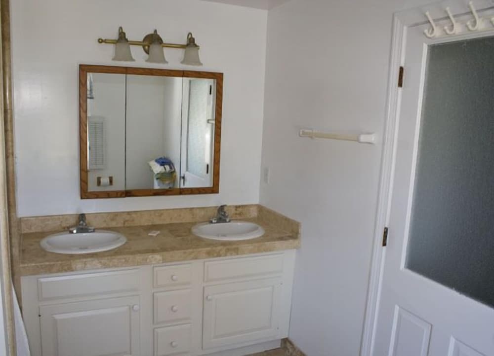Outer Banks Motel Village Accommodations - photo 140