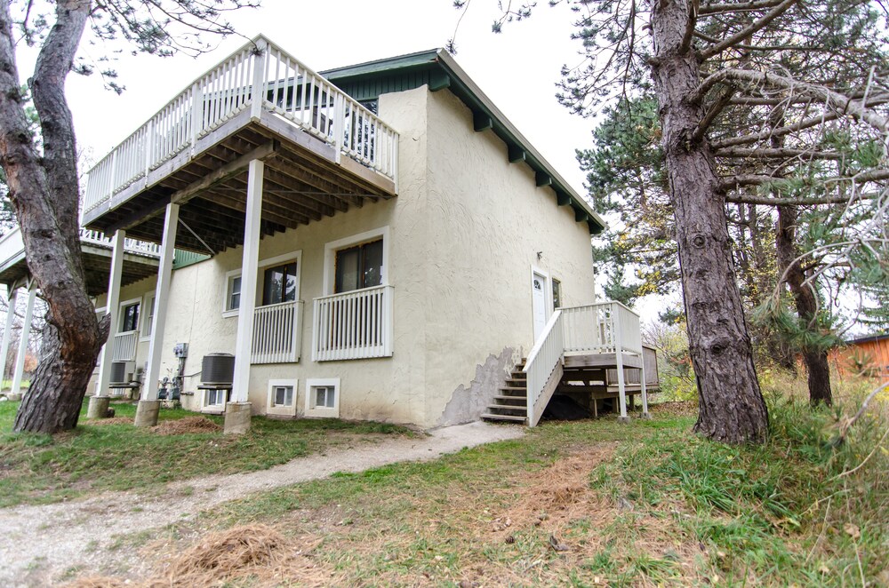 Mountain View 2 in Collingwood, Canada