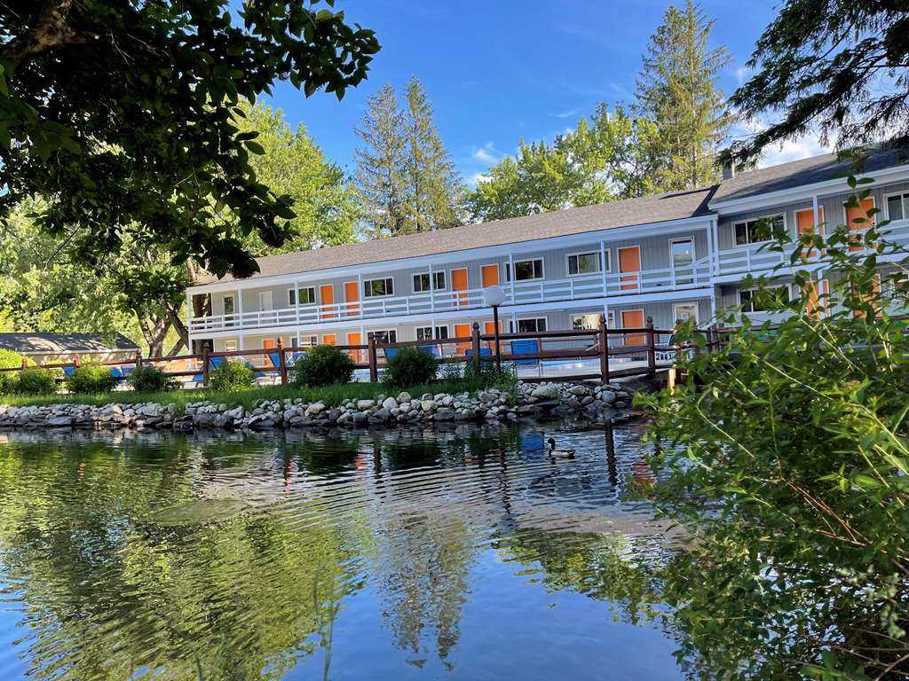 Woodwards White Mountain Resort BW Signature Collection - featured photo