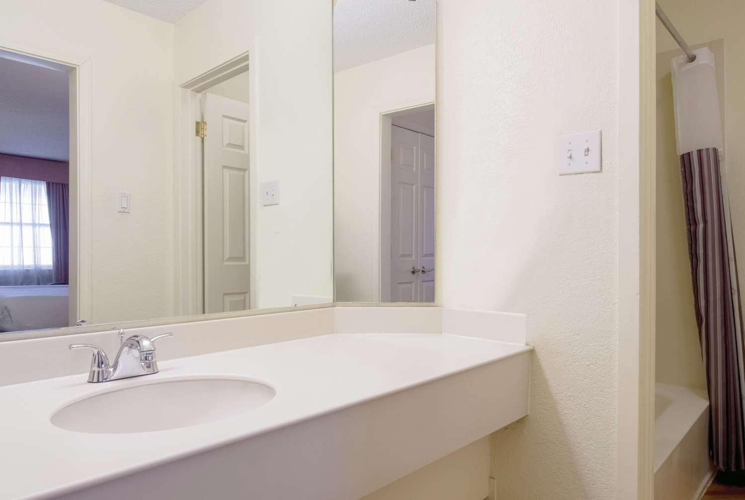 La Quinta Denver Cherry Creek Hotel - photo 40