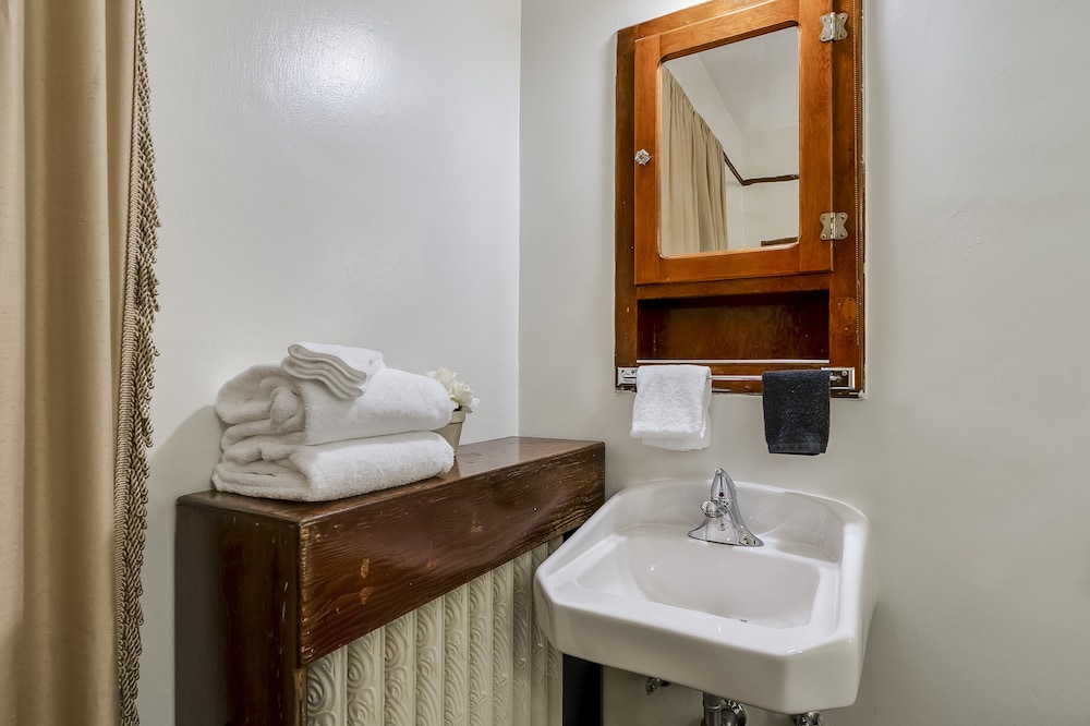 Ryan Hotel - photo 23