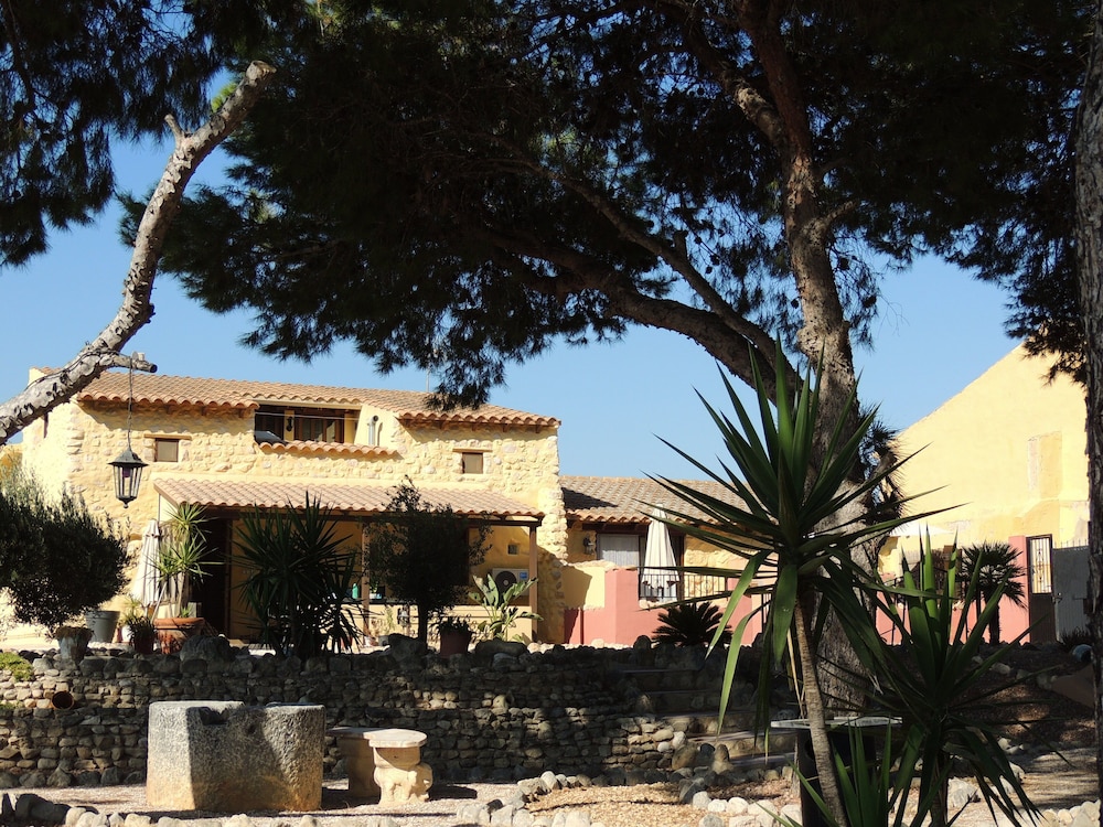 The Olive Mill Aparthotel — carbon neutral stay, Orihuela