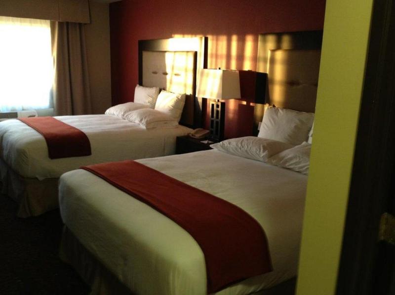 Sleep Inn & Suites Tempe ASU Campus - photo 14