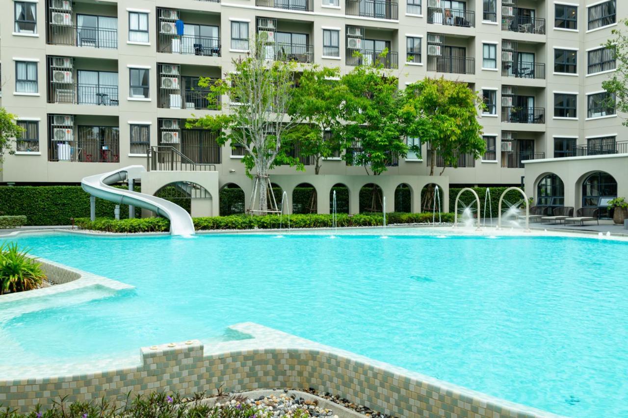 #5 LaCasita Pool View 1BR near Beach for 4 Guests — 4-Star Luxury Hotel in Hua Hin, Thailand
