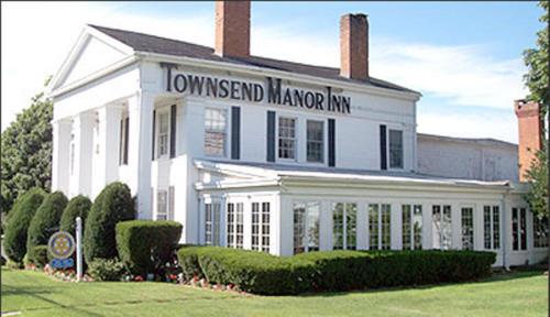 Townsend Manor Inn - photo 4