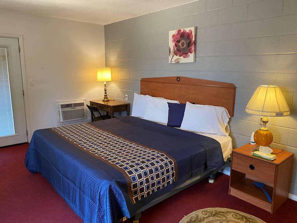 Knights Inn Fairview - photo 11