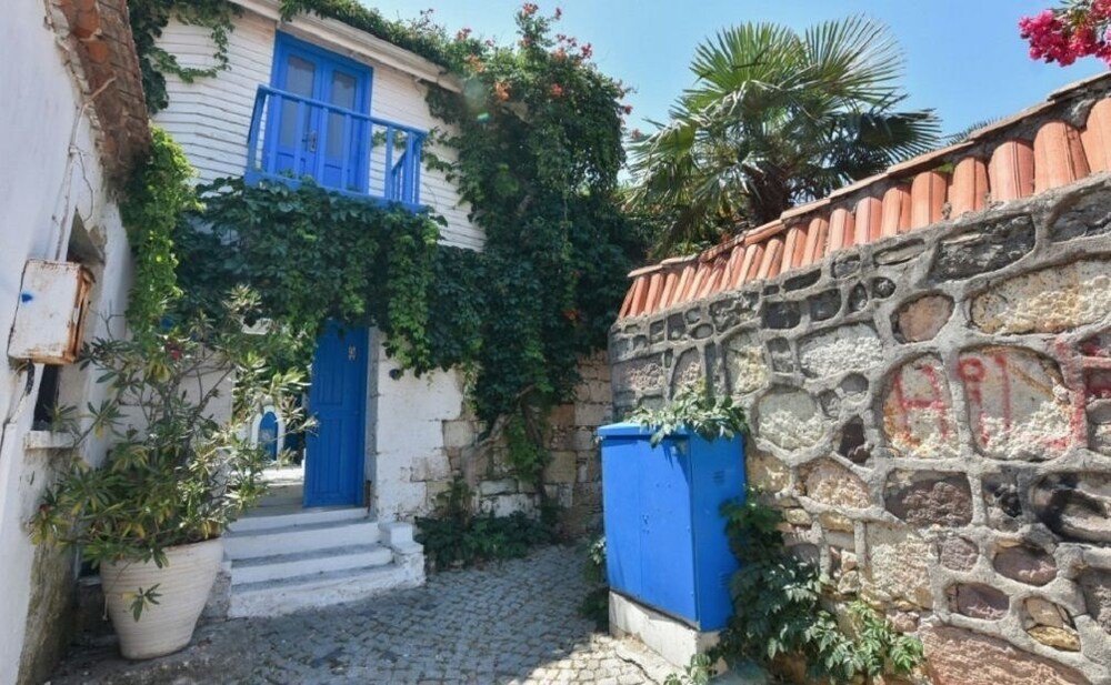 Mavi Kapi Butik Pansiyon - last minute hotel in Candarli