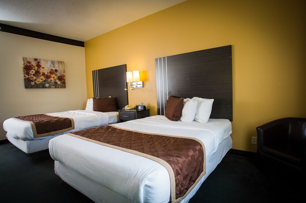 Chisholm Inn & Suites - photo 7