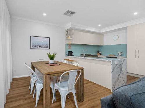 Clio on the corner in Shepparton, Australia