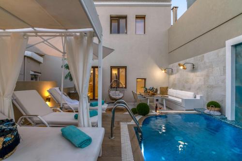 Kallisti Palace Private Pool with Hydromassage in Kissamos, Greece
