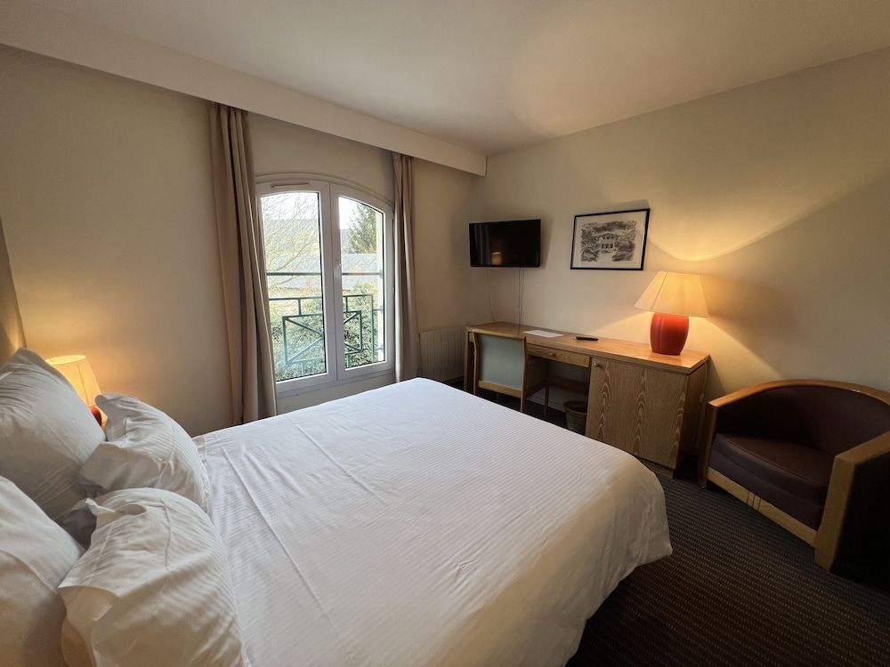 Le Pre Saint Germain — Louviers