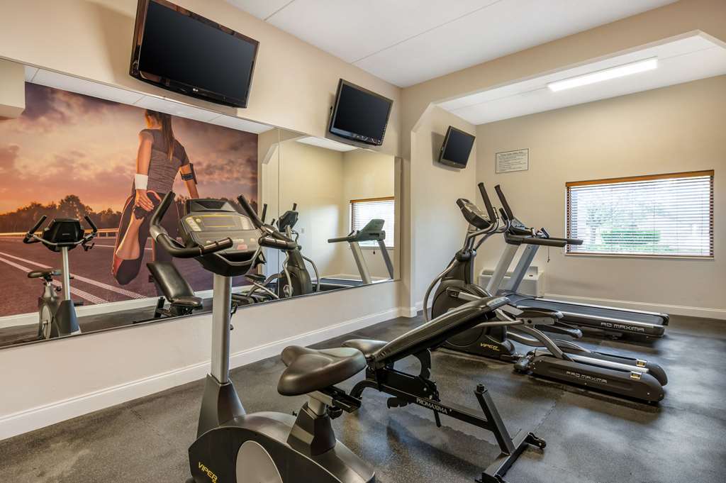 Clarion Pointe Louisville East - photo 34
