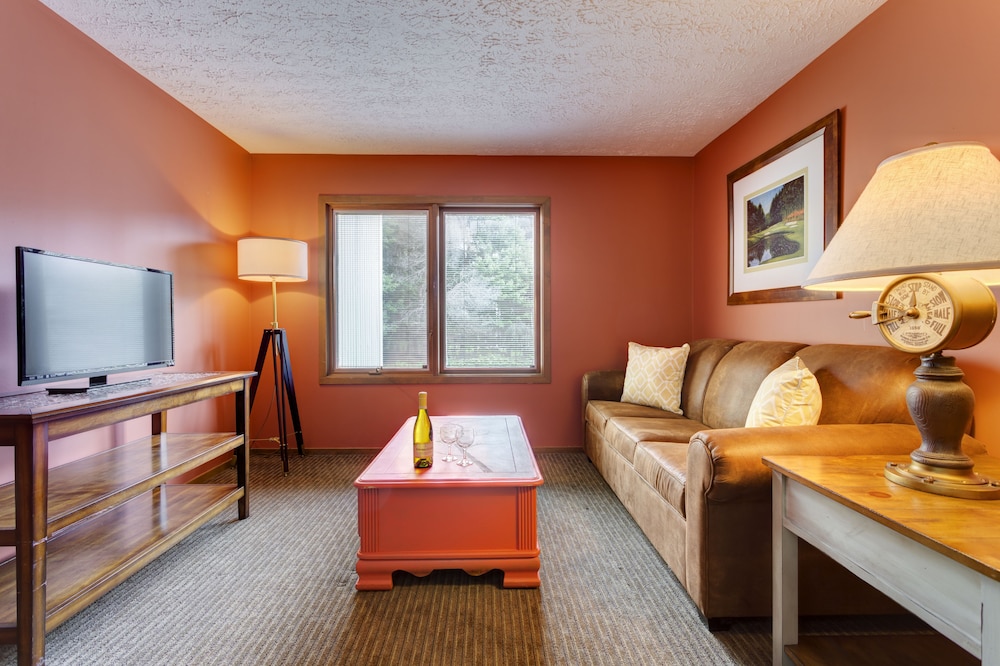 The Highlands at Harbor Springs - photo 52