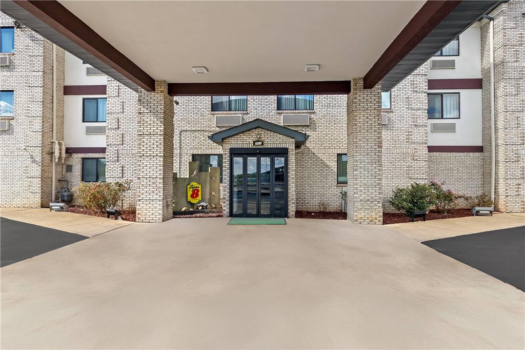 Super 8 by Wyndham Uniontown PA - photo 7